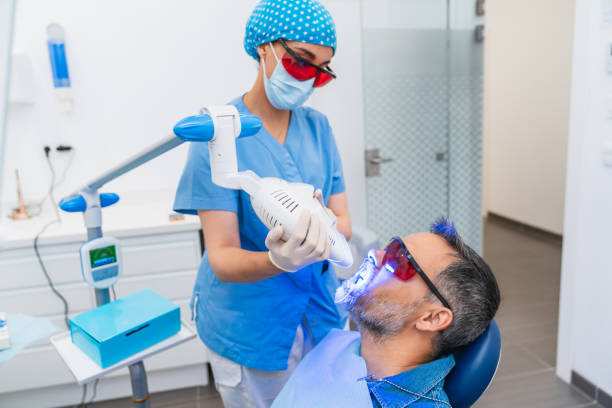 Best Emergency Tooth Extraction in Bannockburn, IL